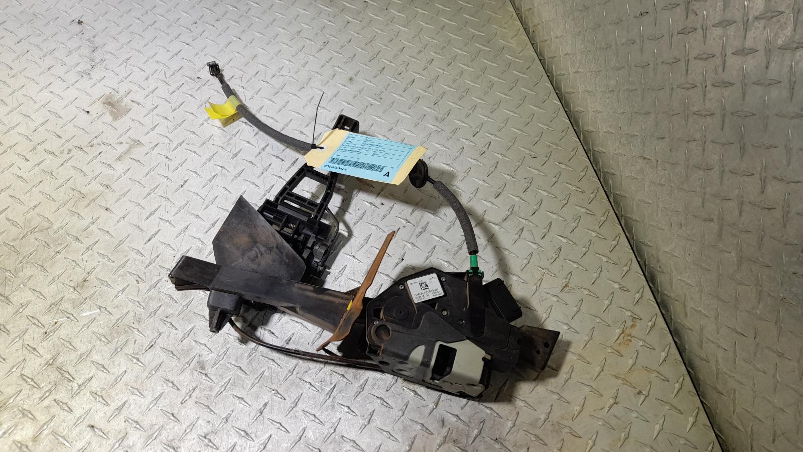 View Auto part Door/Boot/Gate Lock Ford Kuga 2015