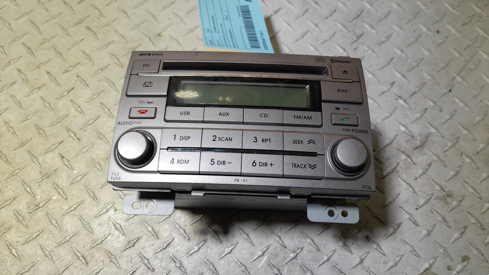 View Auto part Radio/Cd/Dvd/Sat/Tv Hyundai I20 2010