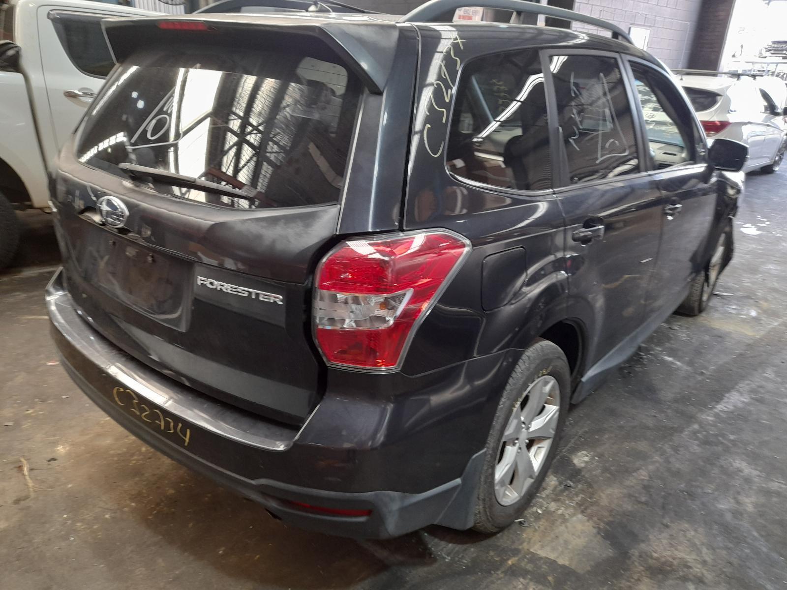 View Auto part Trans/Gearbox Subaru Forester 2013