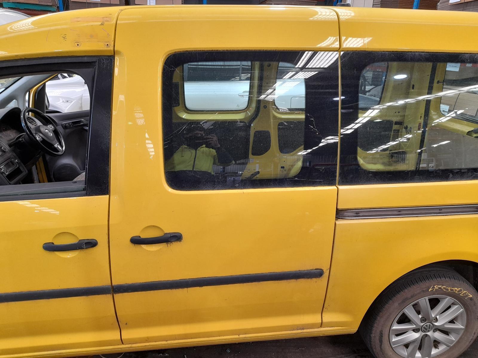 View Auto part Left Rear Door/Sliding Volkswagen Caddy 2012