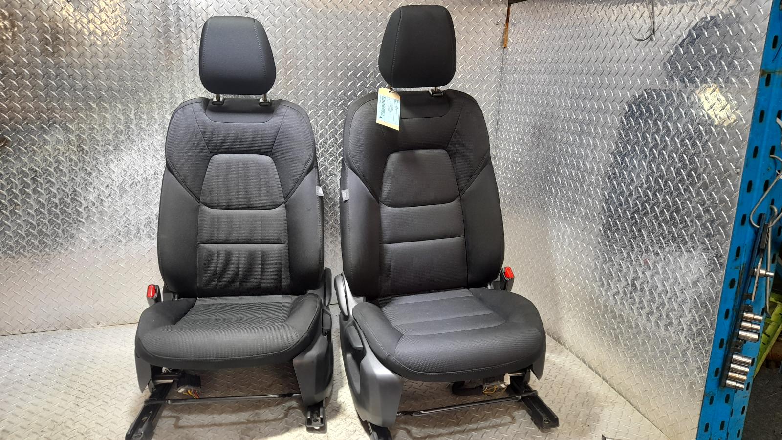 View Auto part Complete Interior Mazda Cx5 2017