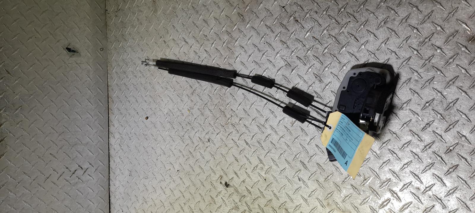 View Auto part Door/Boot/Gate Lock Nissan Pulsar 2014