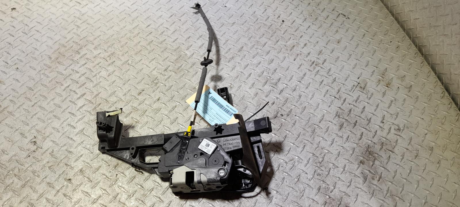 View Auto part Door/Boot/Gate Lock Ford Kuga 2013