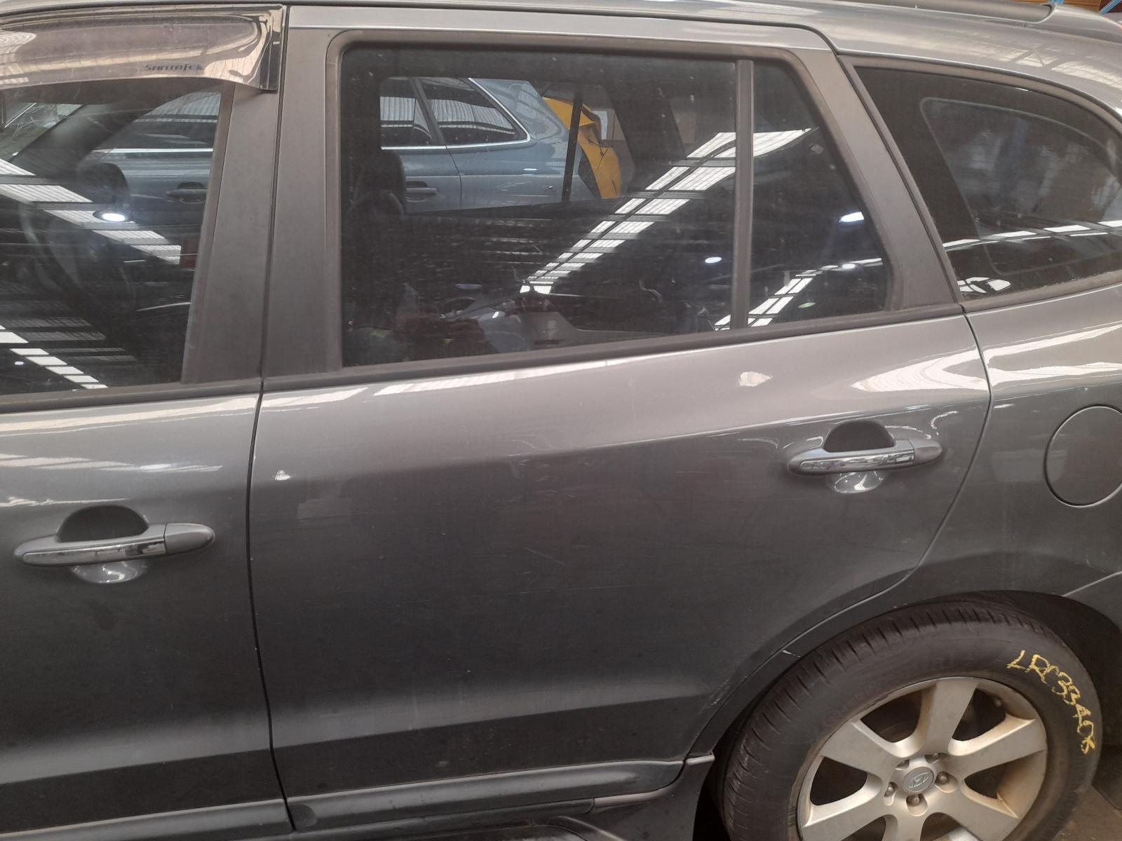 View Auto part Left Rear Door/Sliding Hyundai Santa Fe 2009