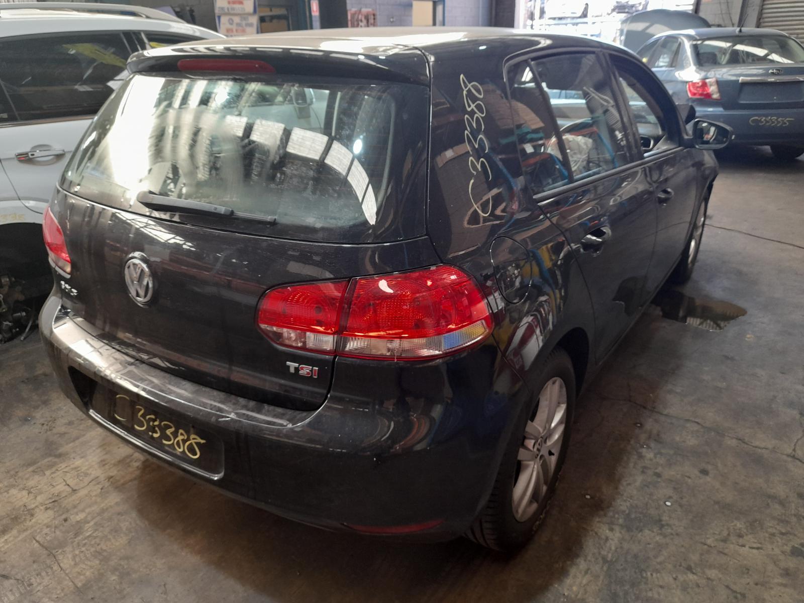 View Auto part Trans/Gearbox Volkswagen Golf 2011