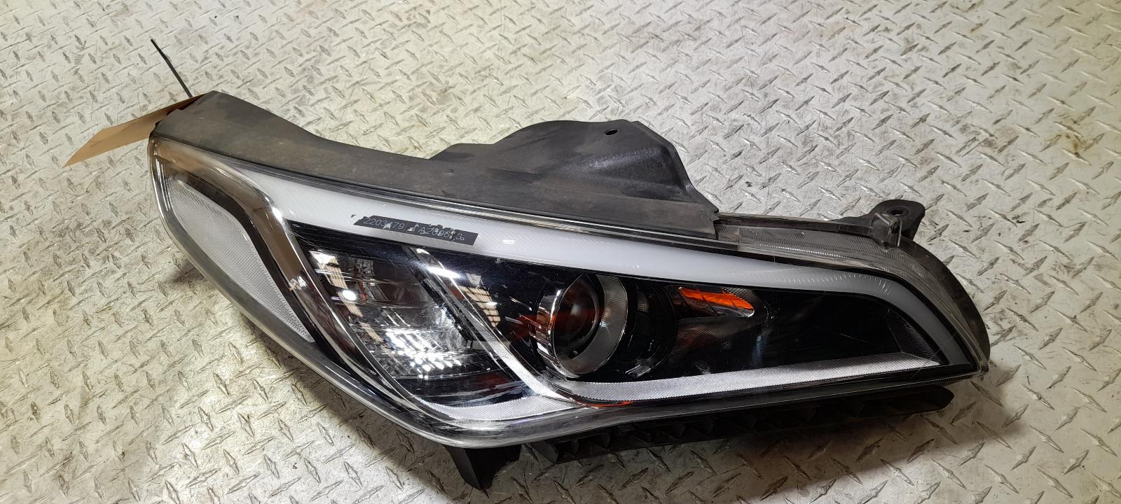 View Auto part Right Headlamp Hyundai Sonata 2016