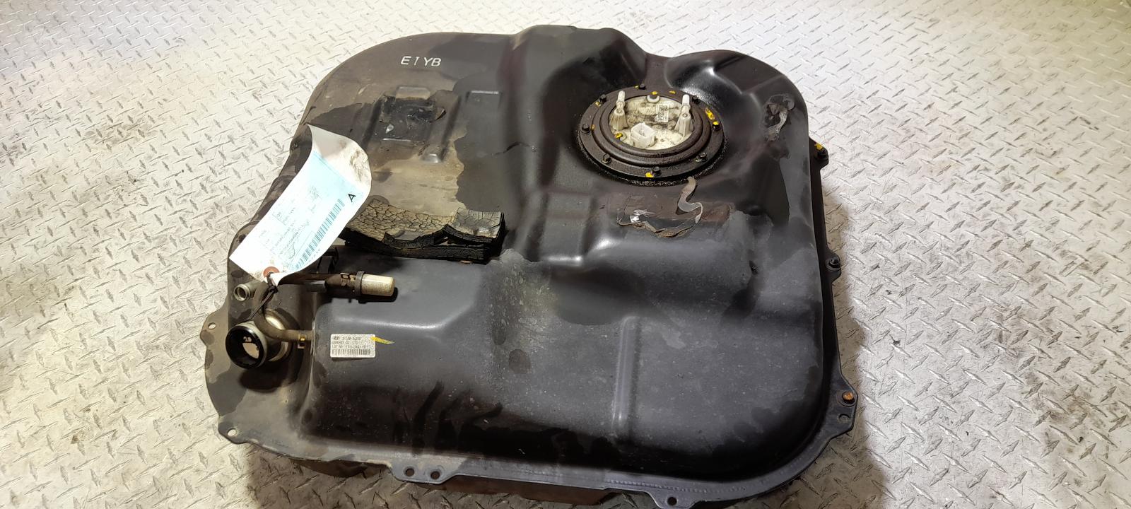 View Auto part Fuel Tank Hyundai I30 2009