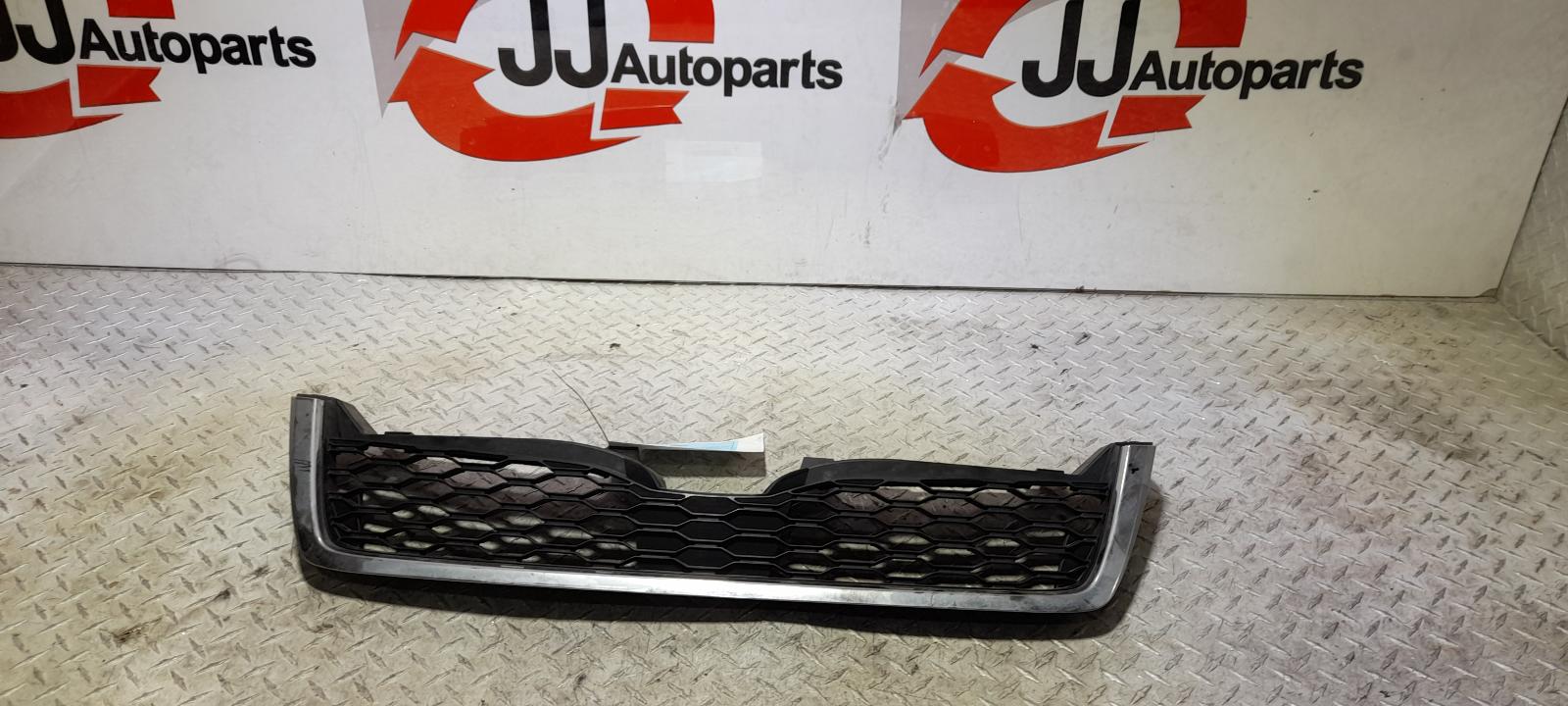 View Auto part Grille Subaru Forester 2015