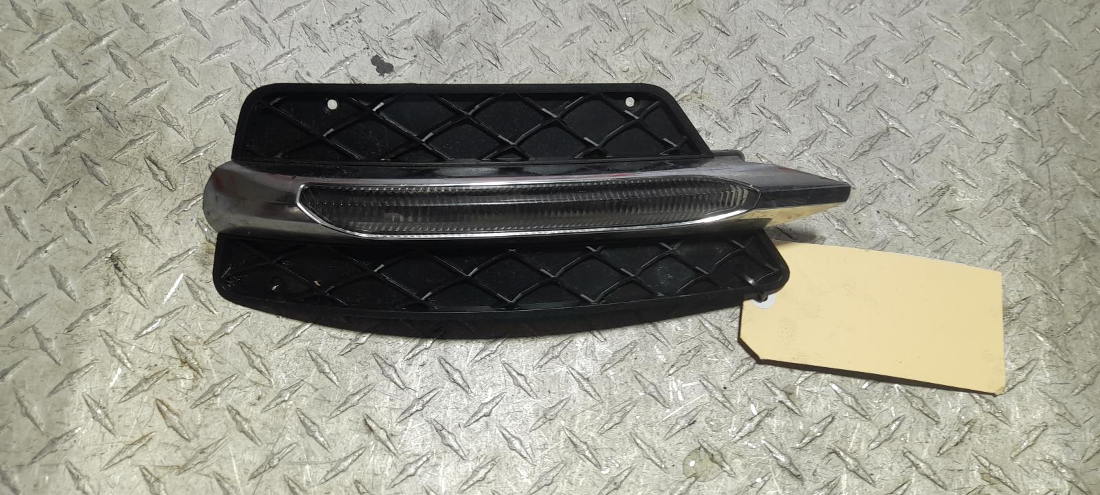 View Auto part Left Indicator/Fog/Side Mercedes C Class 2014