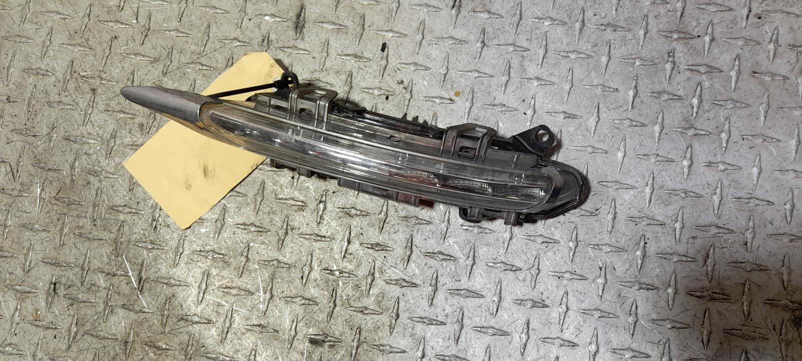 View Auto part Right Indicator/Fog/Side Mercedes C Class 2010