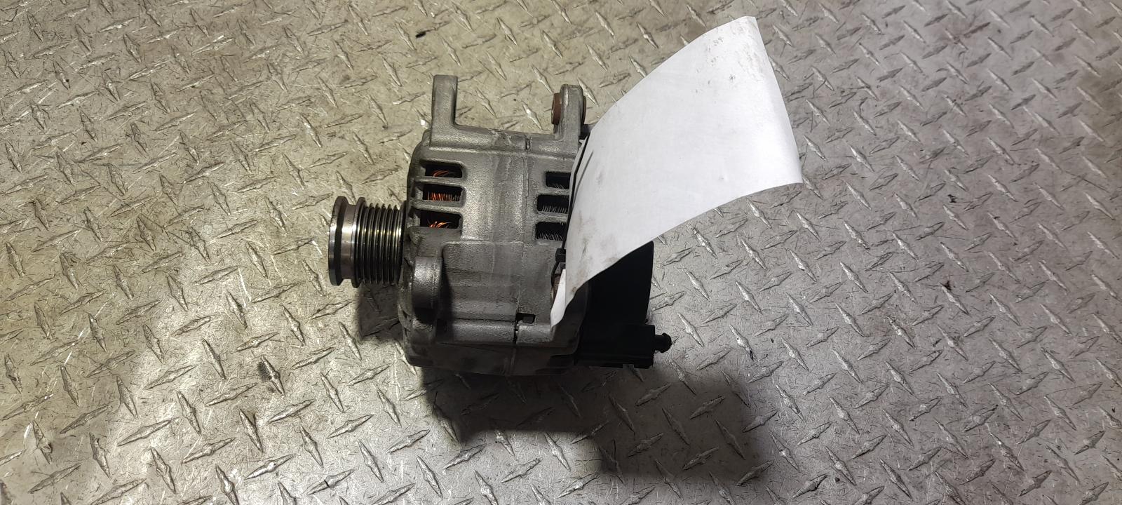 View Auto part Alternator Volkswagen Golf 2013