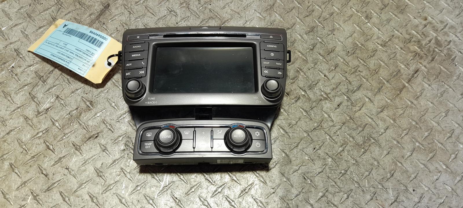 View Auto part Radio/Cd/Dvd/Sat/Tv Holden Statesman/caprice 2012