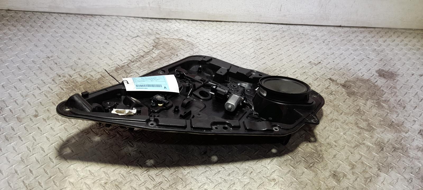 View Auto part Left Rear Wnd Reg/Motor Mercedes A Class 2014