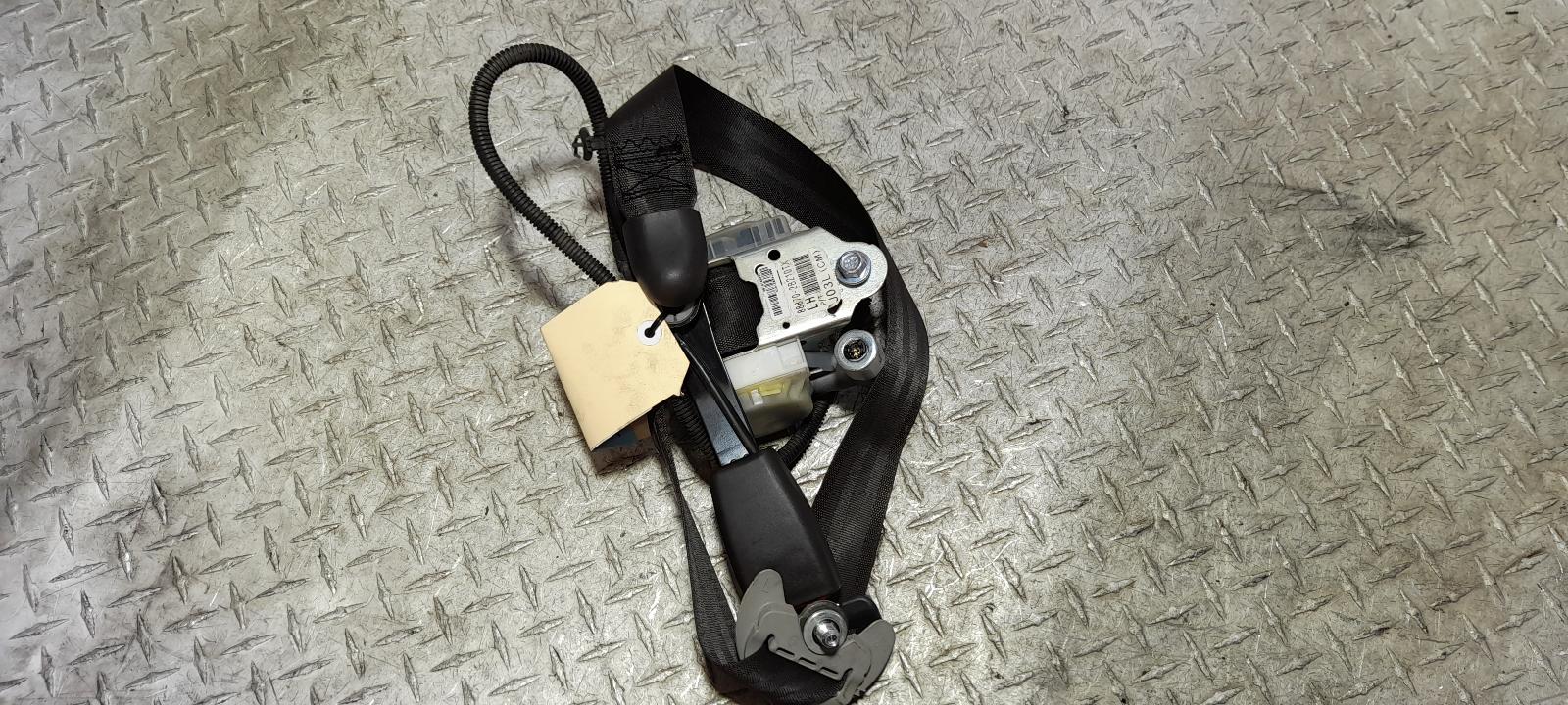 View Auto part Seatbelt/Stalk Hyundai Santa Fe 2011