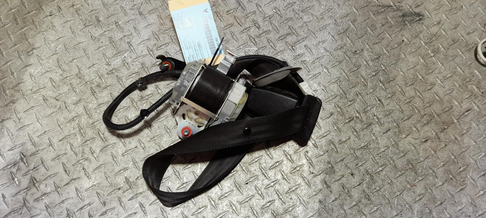 View Auto part Seatbelt/Stalk Hyundai Santa Fe 2011