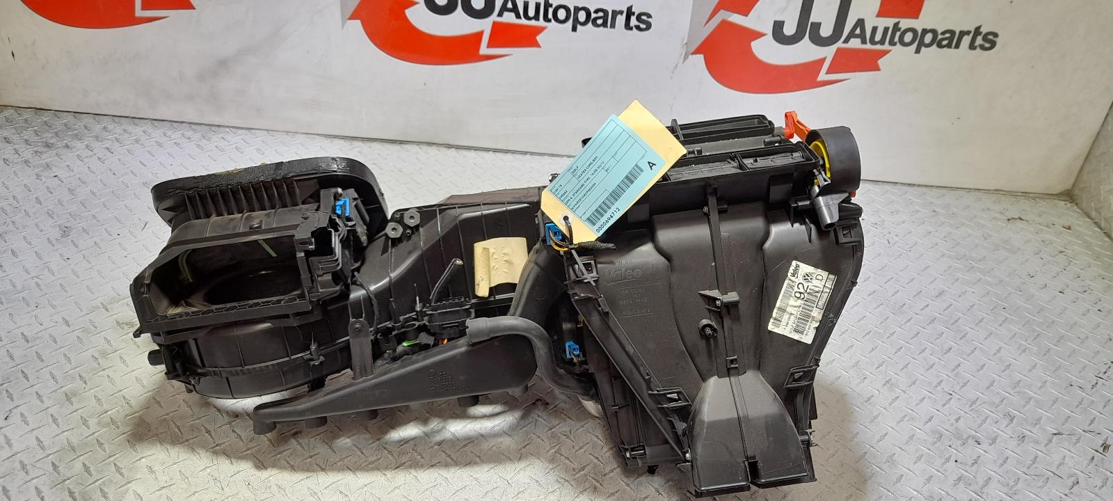 View Auto part Heater Core/Box Volkswagen Golf 2011