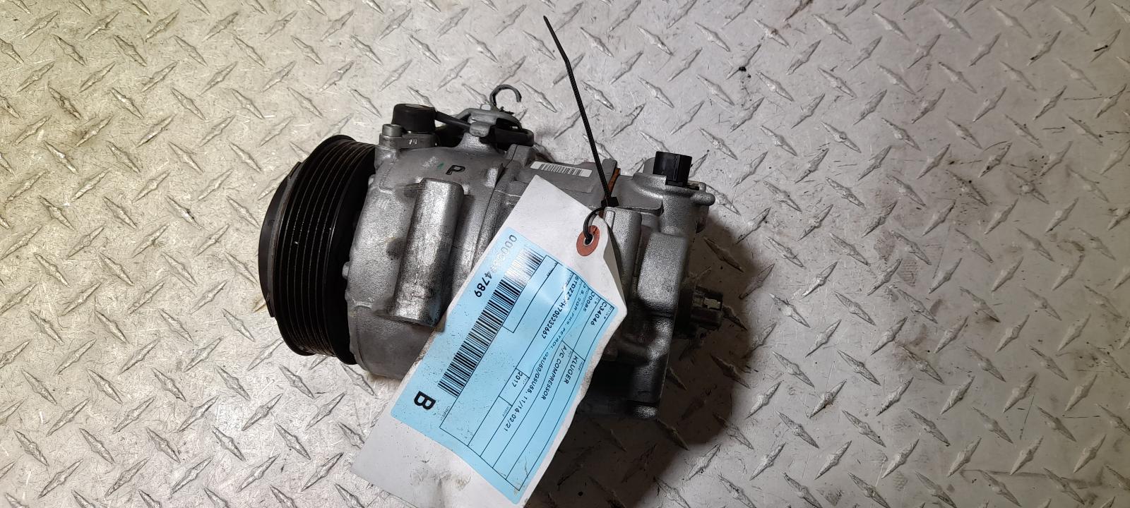 View Auto part A/C Compressor Toyota Kluger 2017