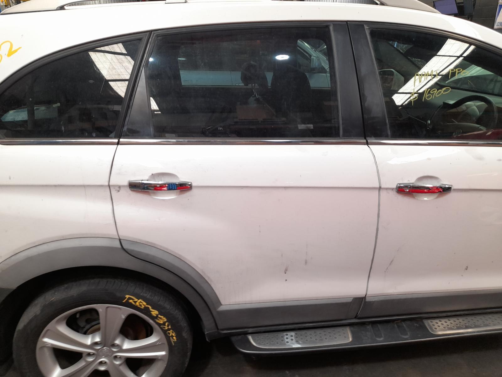 View Auto part Right Rear Door Sliding Holden Captiva 2013