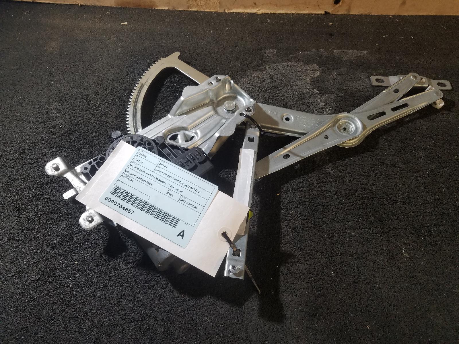 View Auto part Right Front Window Reg/Motor Holden Astra 2008