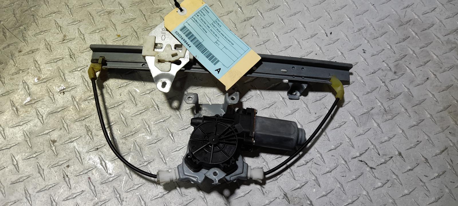 View Auto part Right Rear Wnd Reg/Motor Nissan Dualis 2012