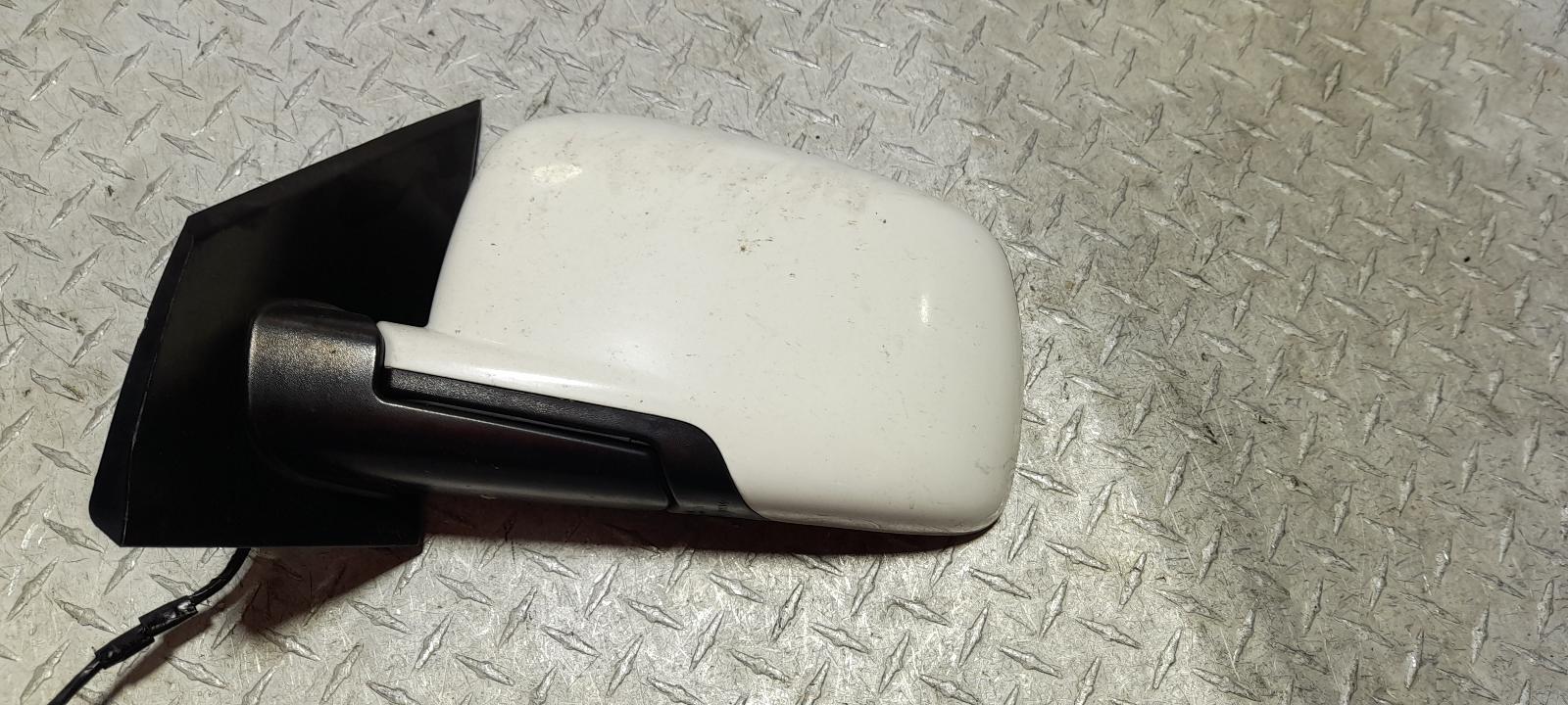 View Auto part Left Door Mirror Dodge Journey 2014