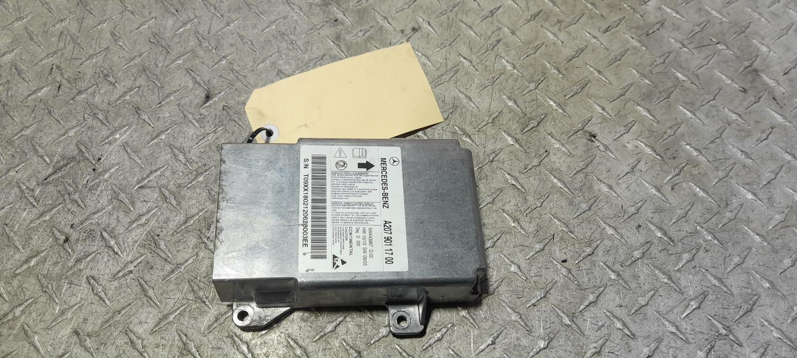 View Auto part Airbag Module/Sensor Mercedes C Class 2012