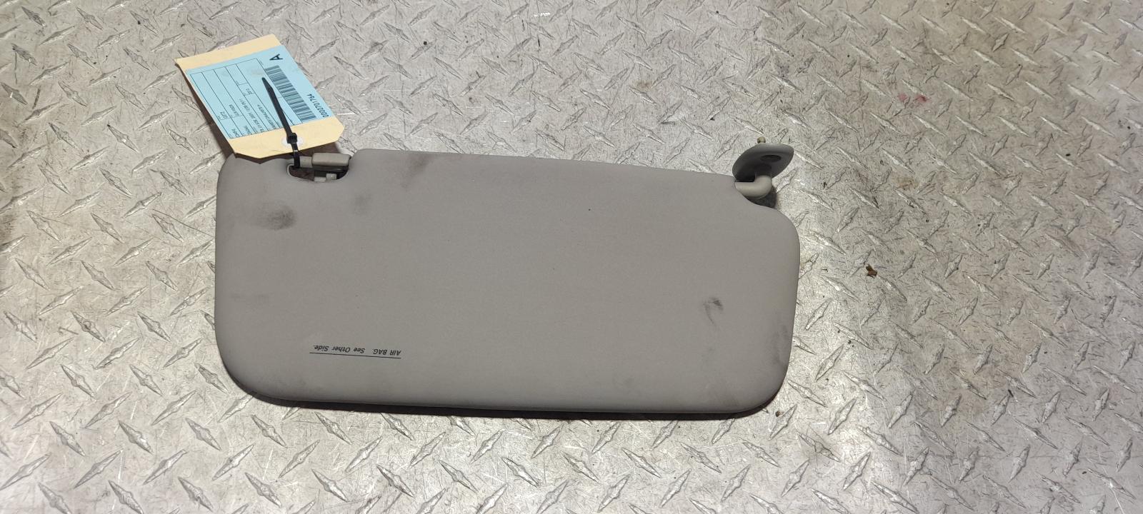 View Auto part Sunvisor Hyundai Getz 2010