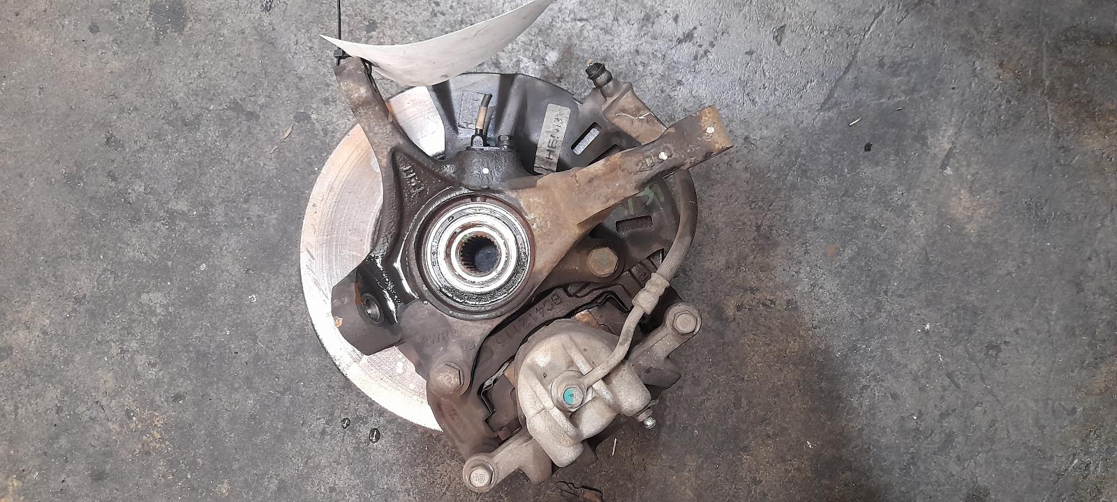 View Auto part Left Front Hub Assembly Hyundai I20 2012