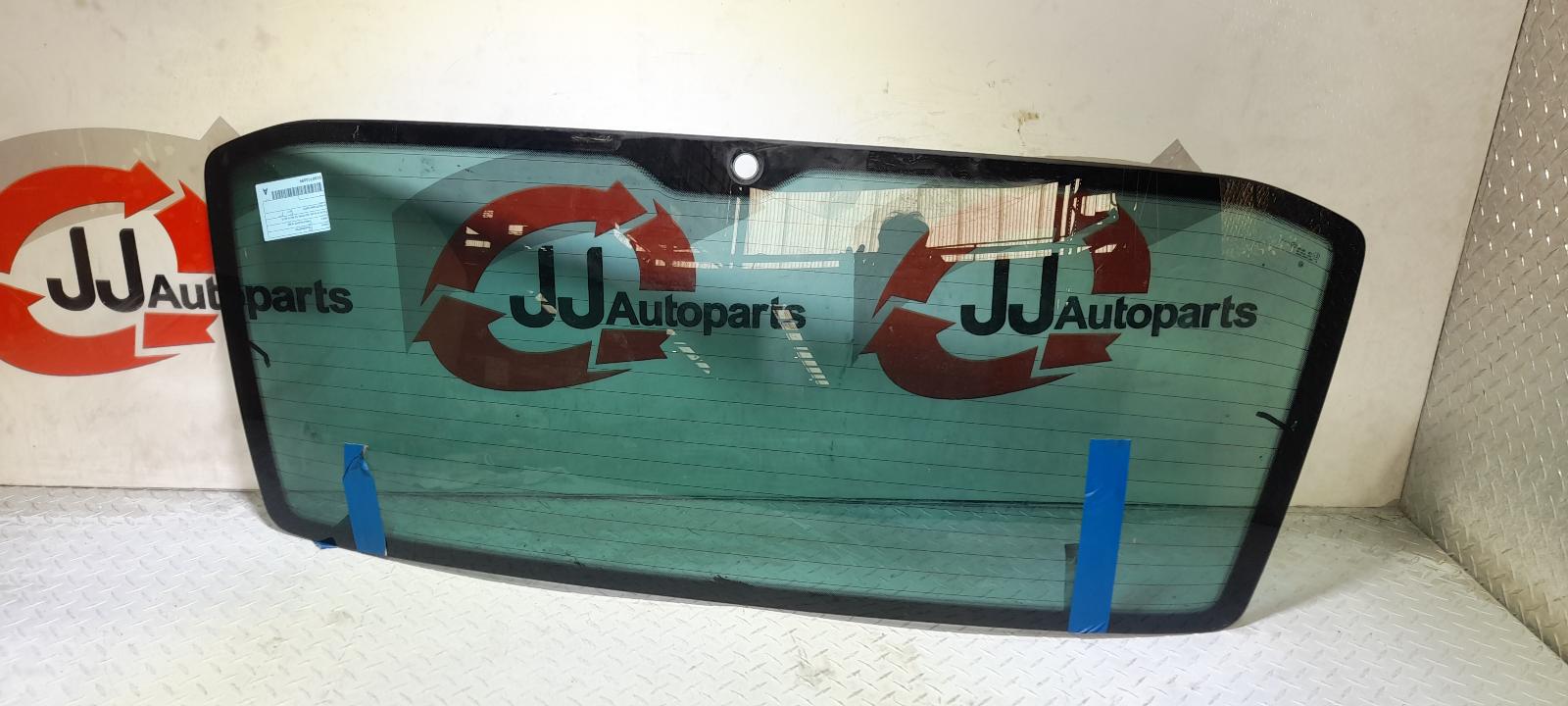 View Auto part Rear/Tailgate Glass Volkswagen Transporter 2011