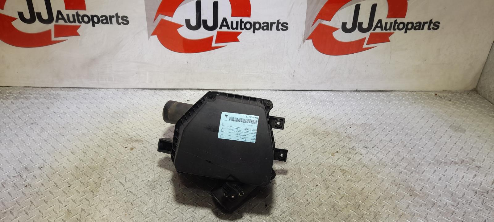 View Auto part Air Cleaner/Box Holden Captiva 2015