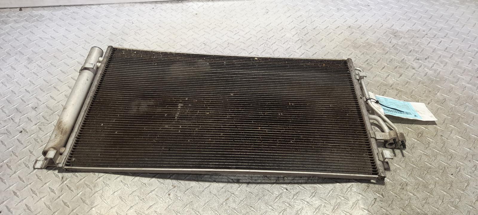 View Auto part A/C Condenser Hyundai Ix35 2014