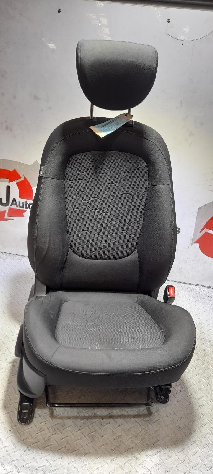View Auto part Front Seat Hyundai I20 2011