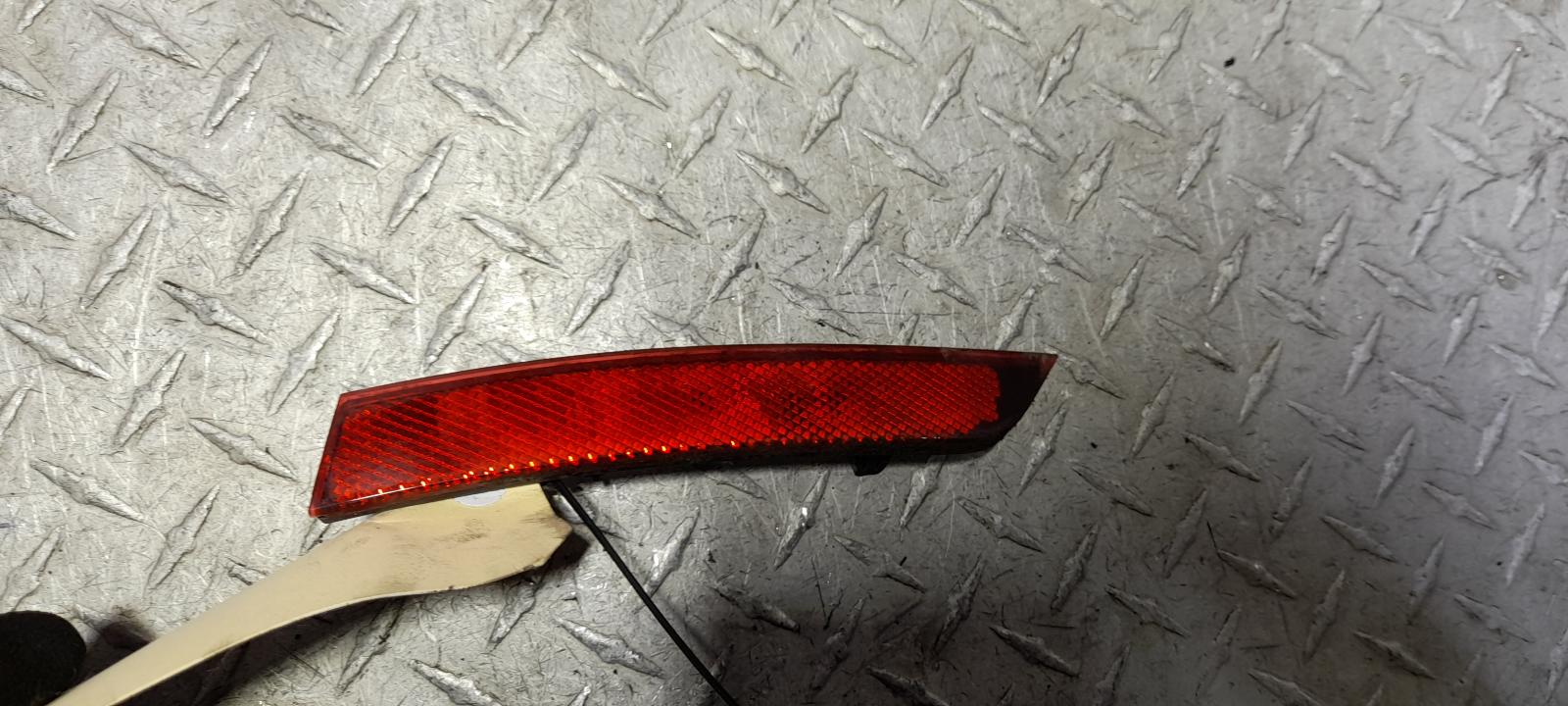 View Auto part Left Taillight Volkswagen Passat 2015