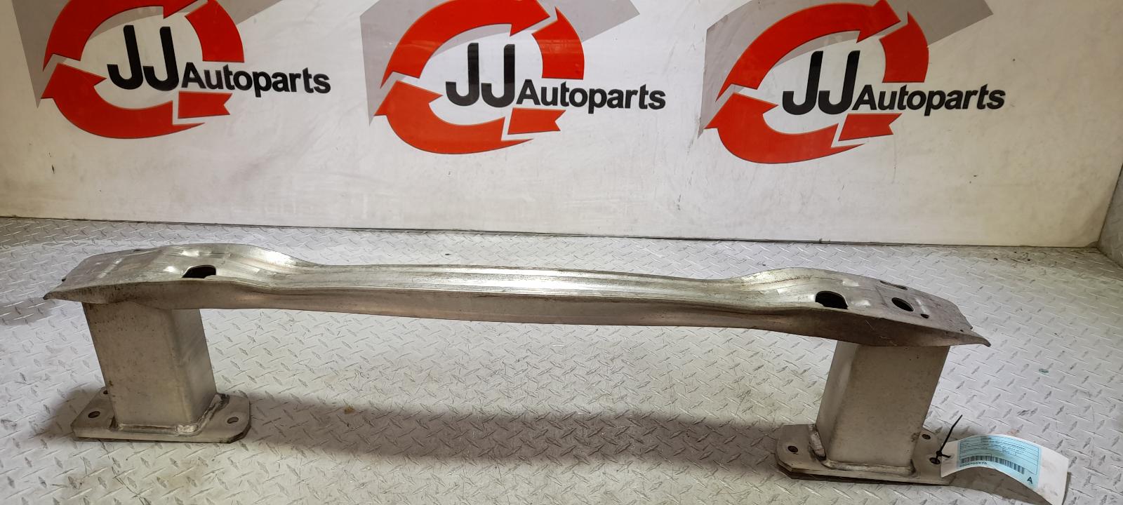 View Auto part R/Bar Bracket/Reinfo Holden Cruze 2014