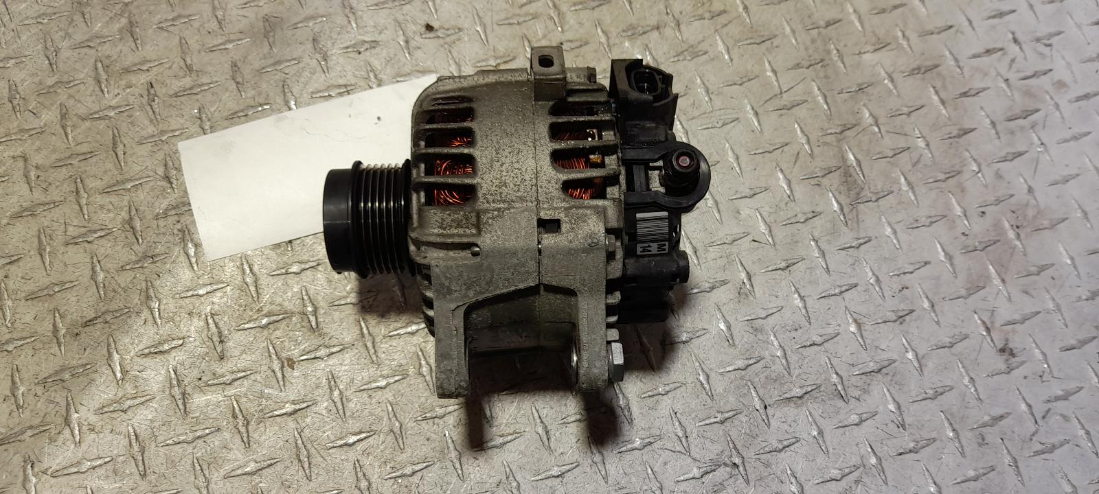 View Auto part Alternator Hyundai Veloster 2013