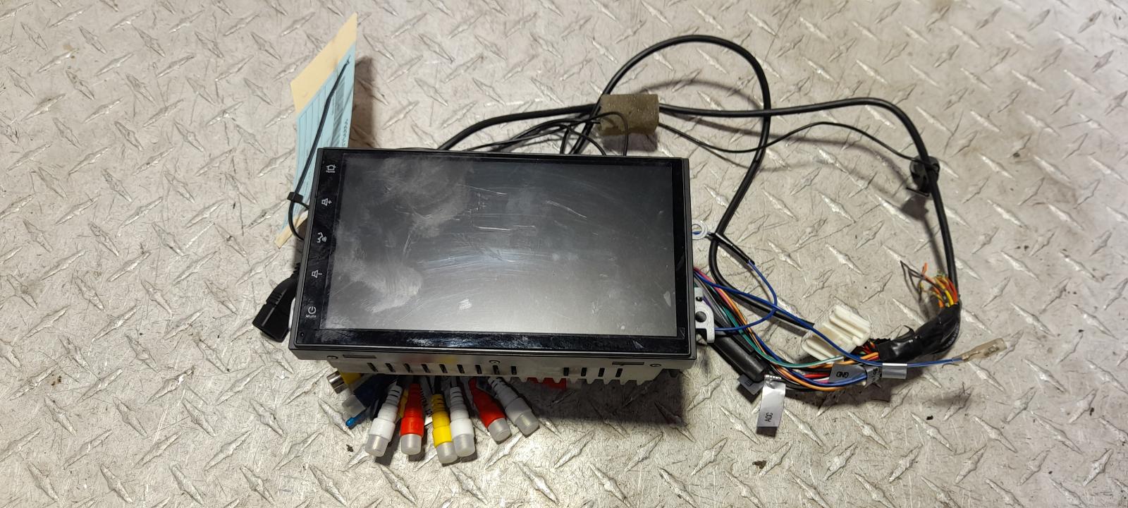 View Auto part Radio/Cd/Dvd/Sat/Tv Nissan Dualis 2013