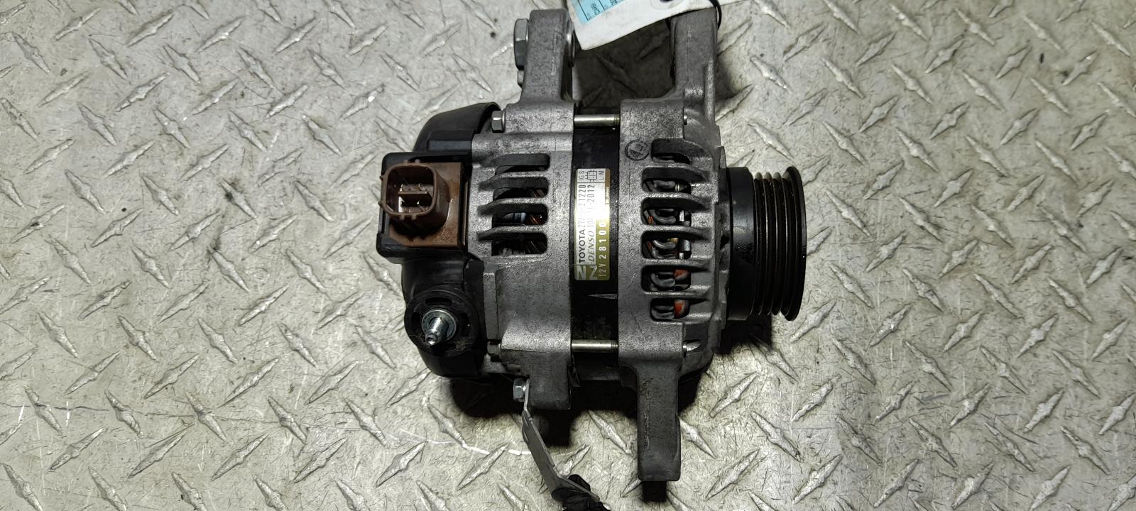 View Auto part Alternator Toyota Yaris 2019