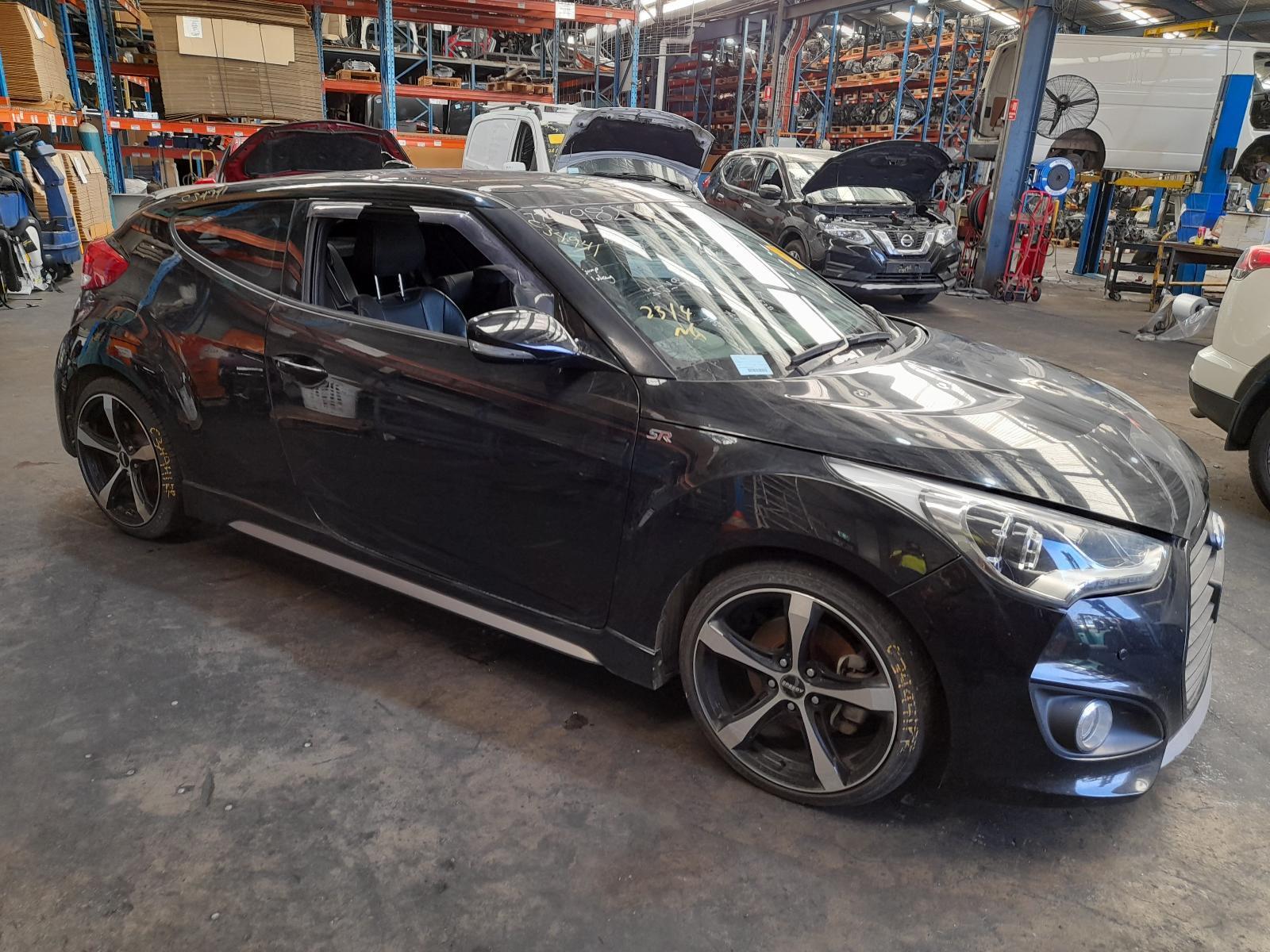 View Auto part Trans/Gearbox Hyundai Veloster 2013