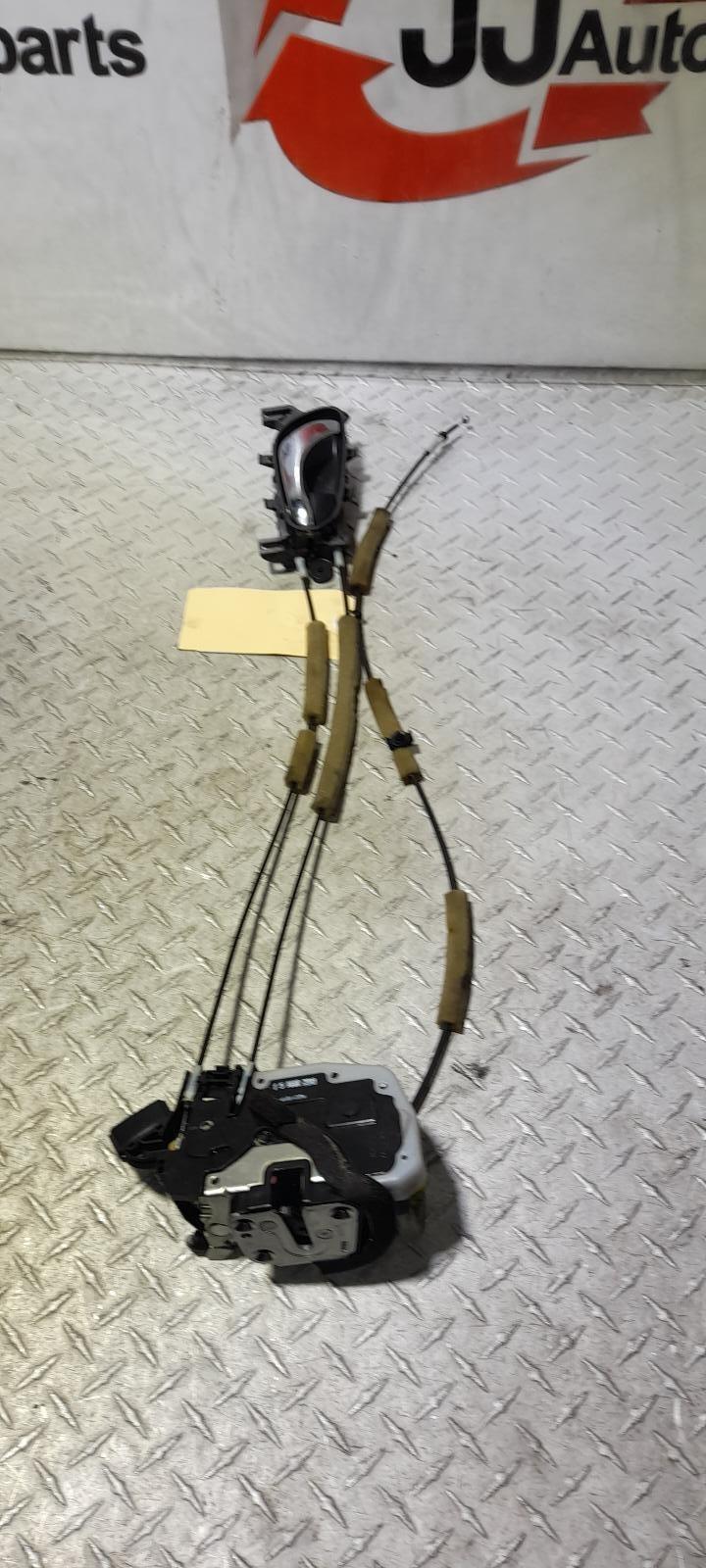 View Auto part Door/Boot/Gate Lock Nissan Navara 2018