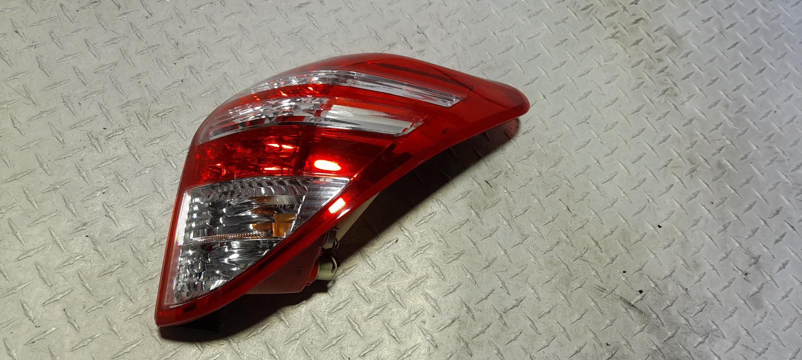 View Auto part Right Taillight Toyota Rav4 2011
