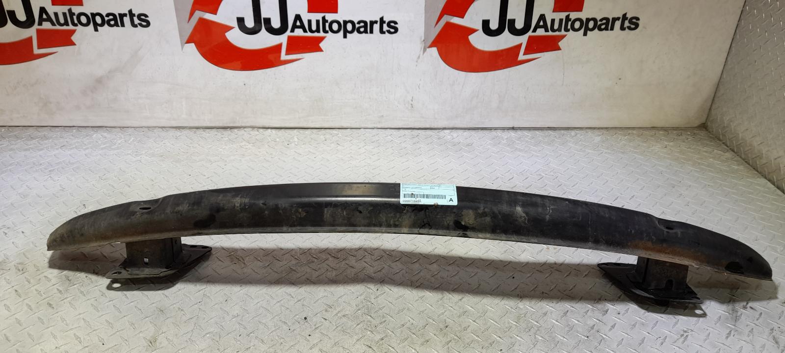 View Auto part R/Bar Bracket/Reinfo Volkswagen Golf 2003