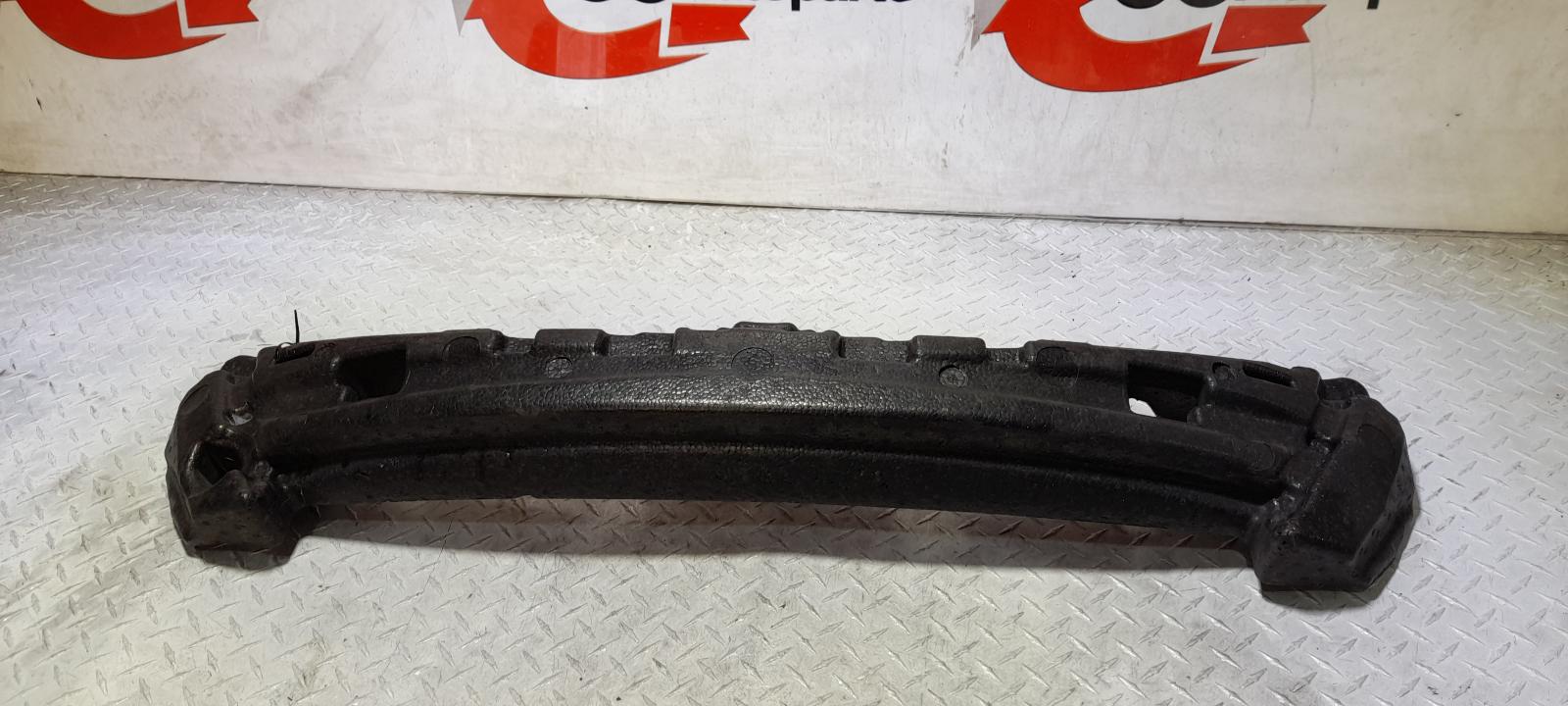 View Auto part F/Bar Reinforc/Brack Hyundai I30 2013