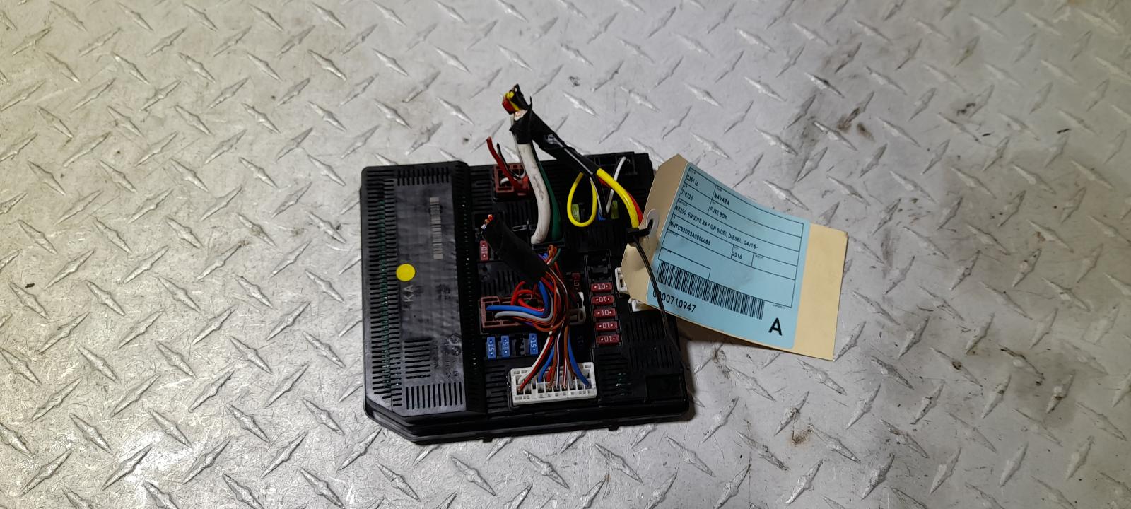 View Auto part Fuse Box Nissan Navara 2016