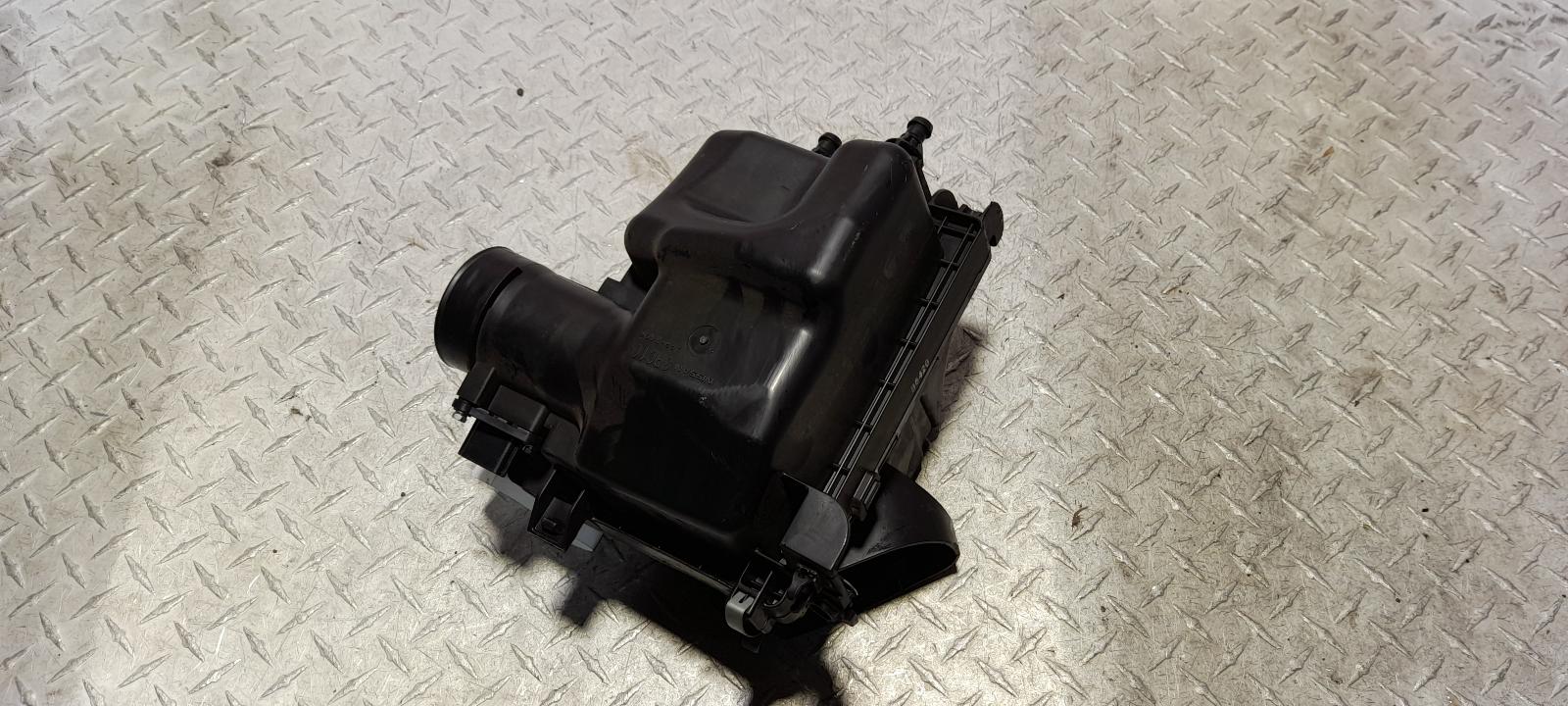 View Auto part Air Cleaner/Box Nissan Pulsar 2016