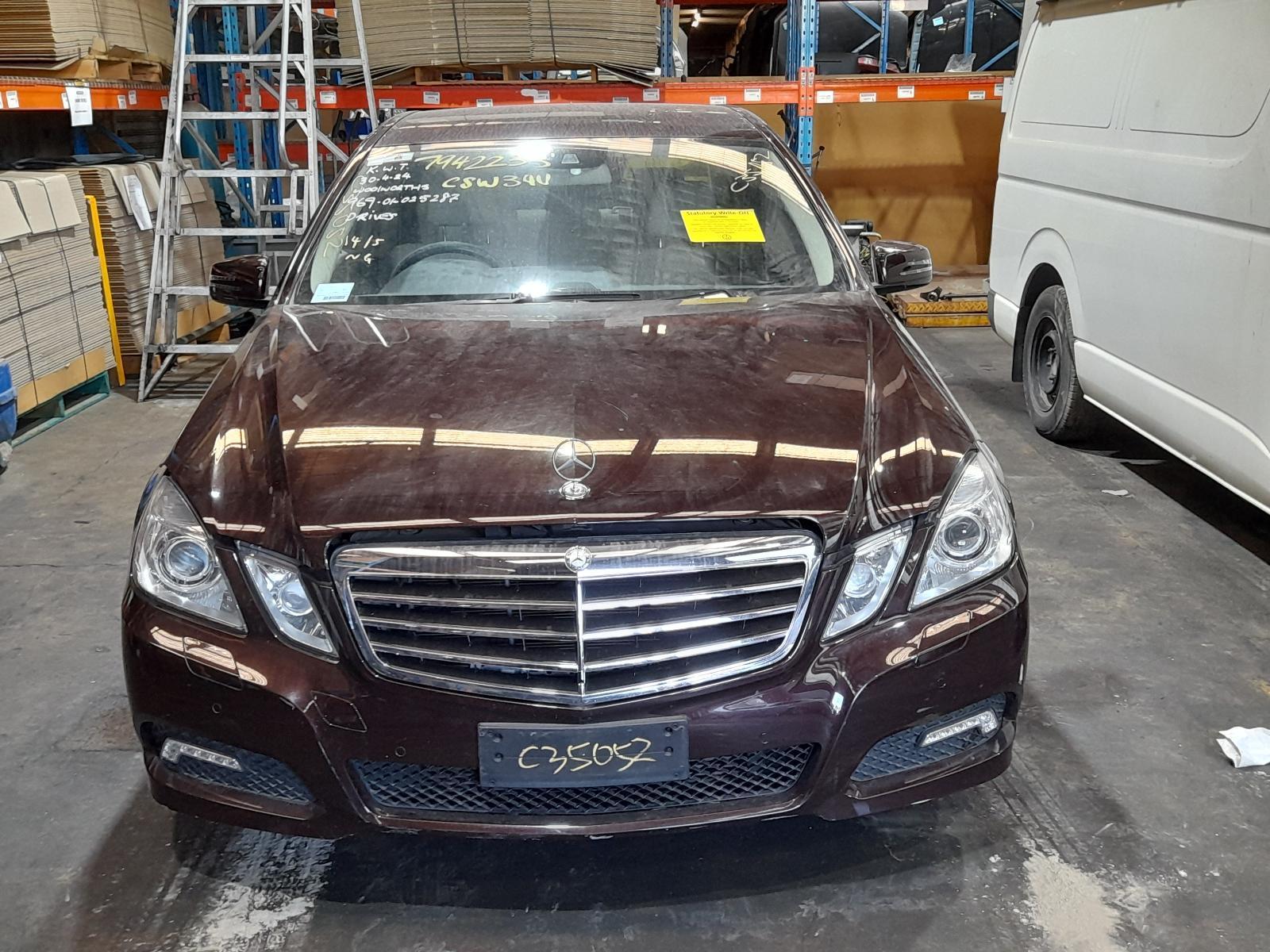 View Auto part Bonnet Mercedes E Class 2010