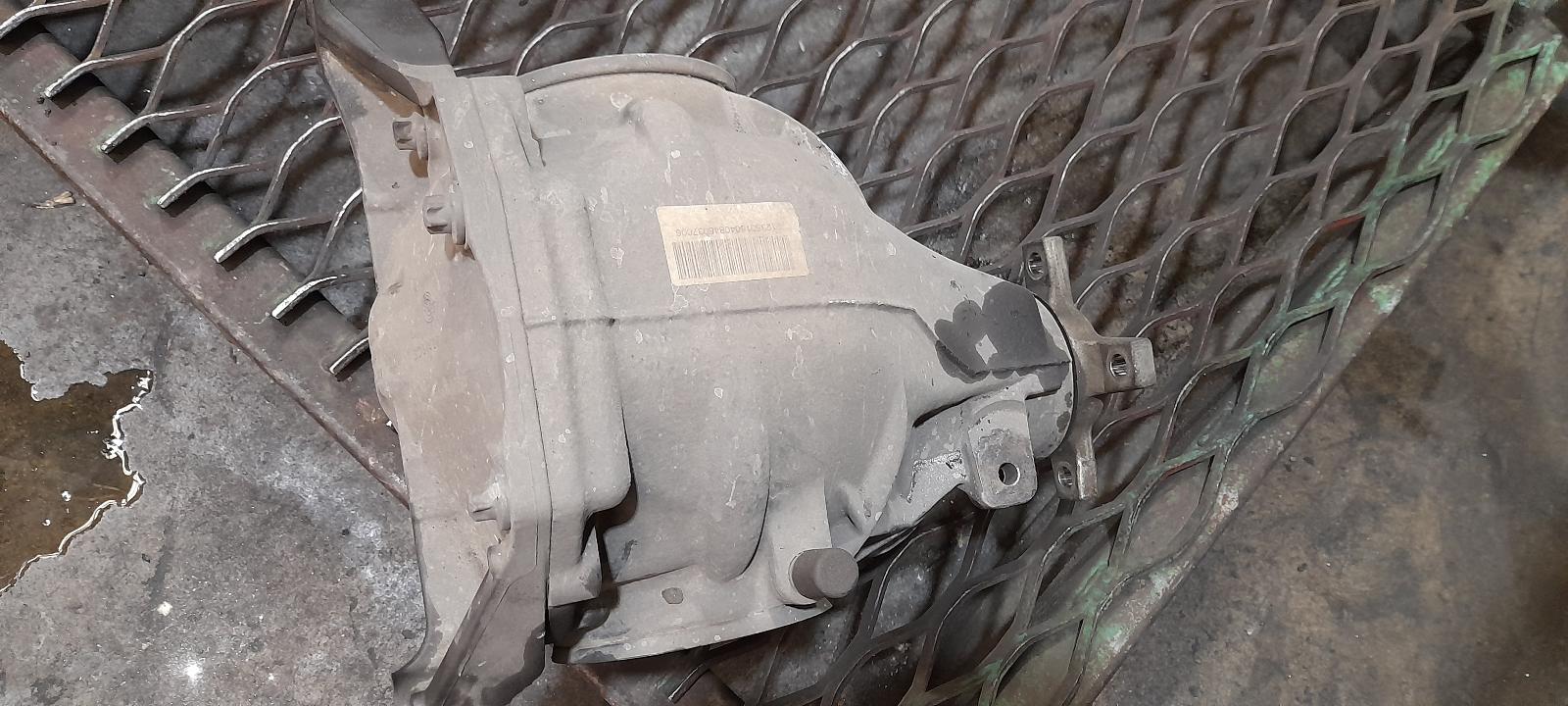 View Auto part Differential Centre Mercedes E Class 2010