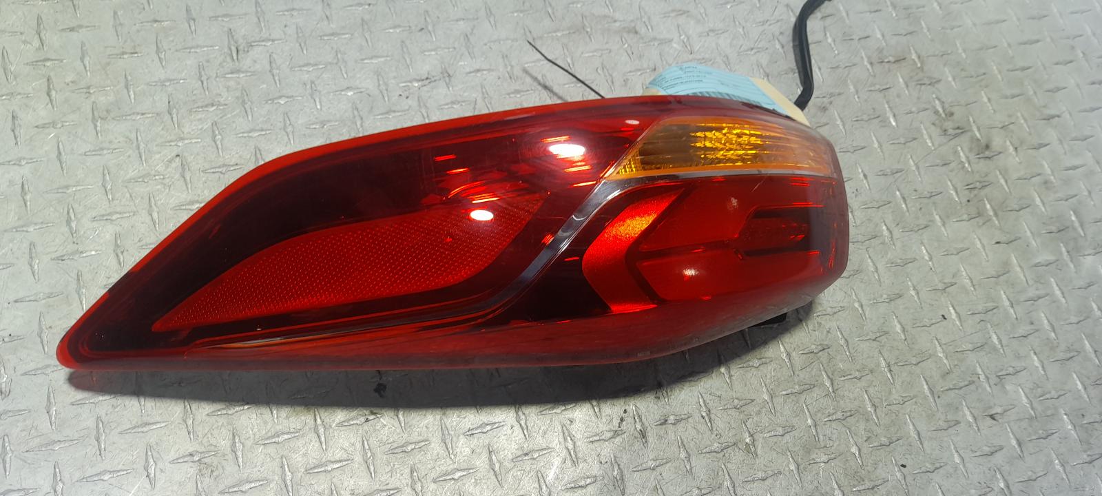 View Auto part Right Taillight Hyundai Elantra 2016