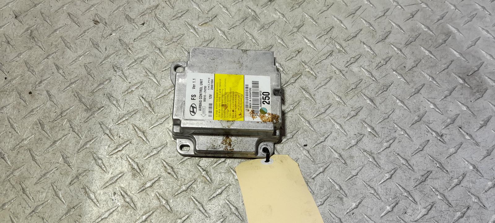View Auto part Airbag Module/Sensor Hyundai Veloster 2017