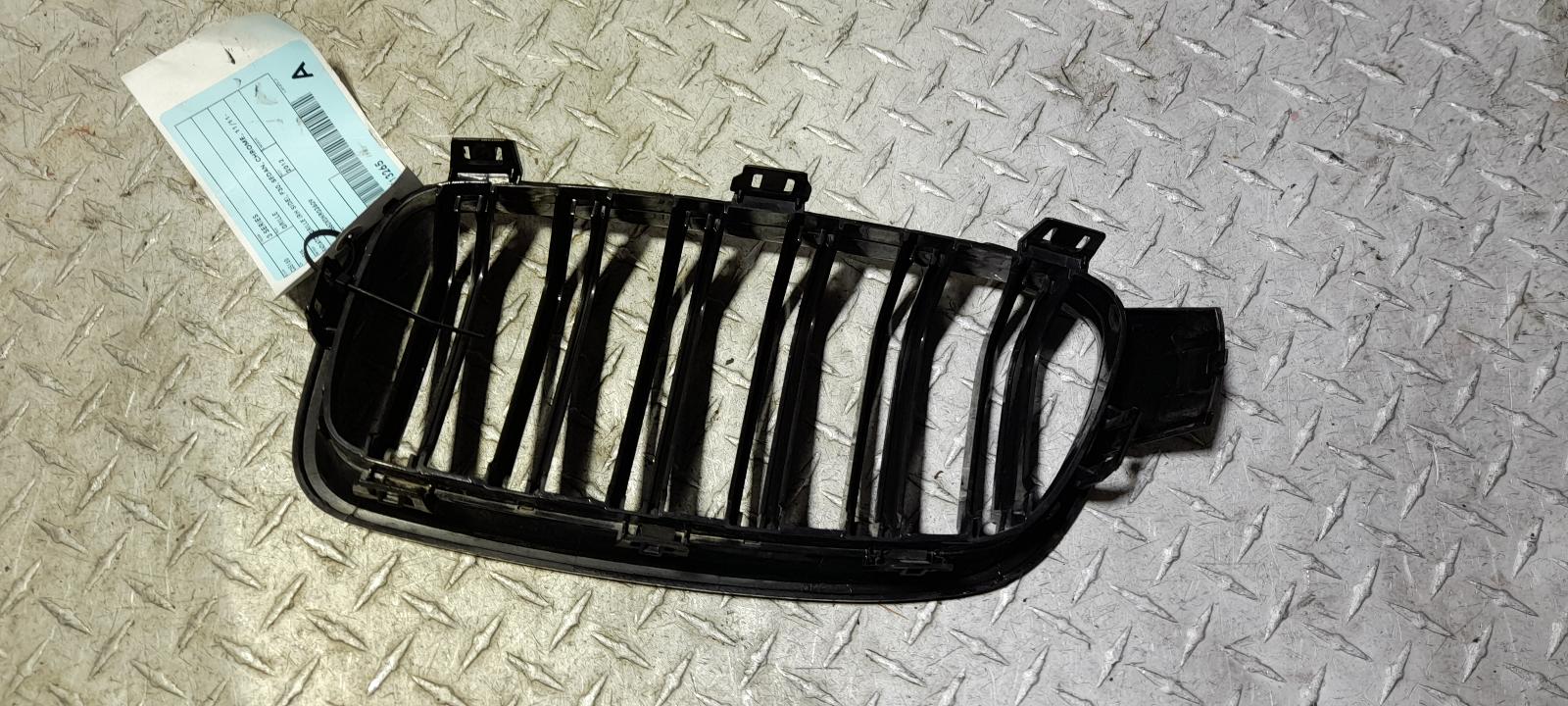 View Auto part Grille Bmw 3 Series 2012