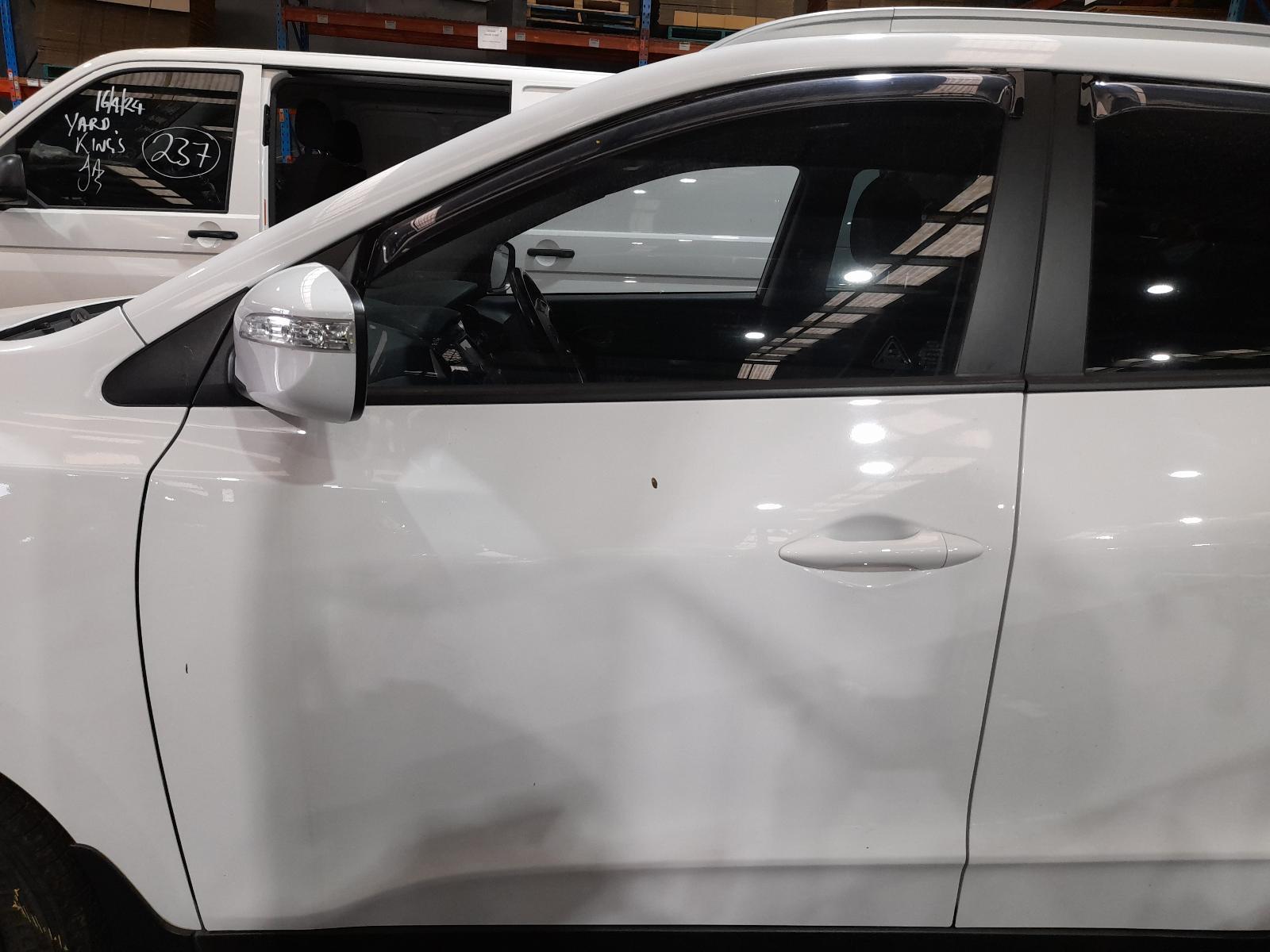 View Auto part Left Front Door Hyundai Ix35 2015